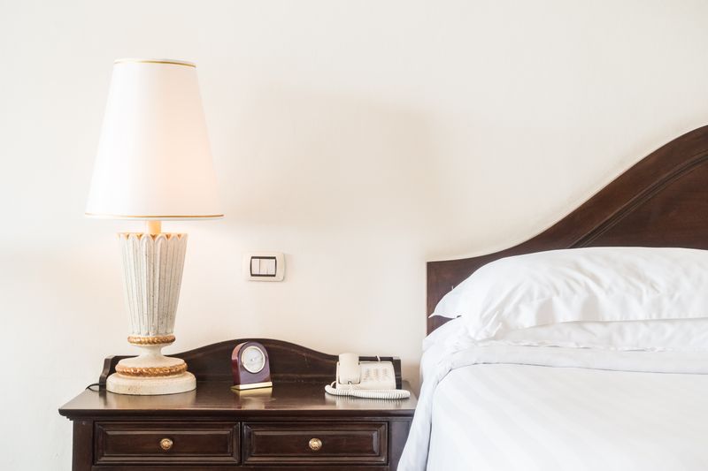 Pair of bedside lamps, photo 1