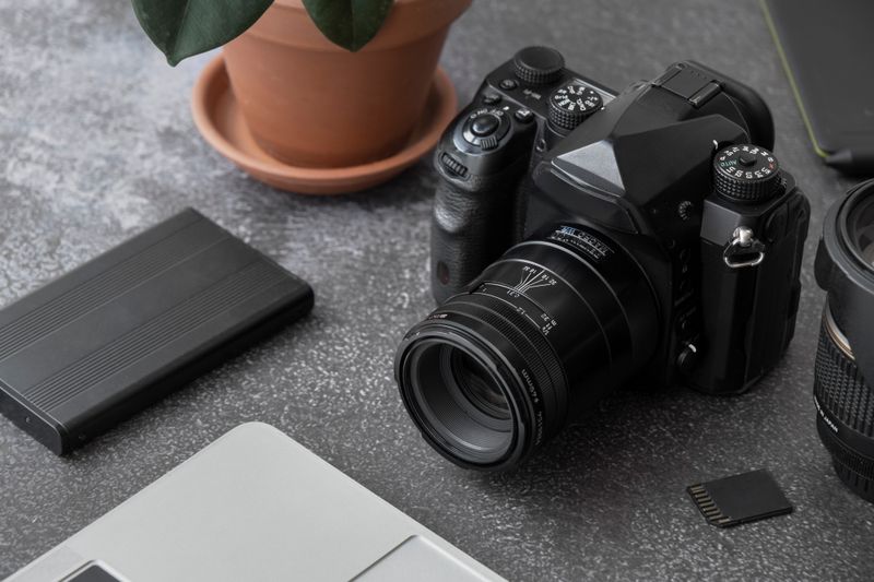 Canon EOS 250D with 18-55mm lens, photo 1